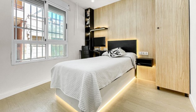 Herverkoop - Apartment - Torrevieja - Parque las naciones