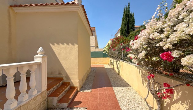 Wiederverkauf - Detached Villa - Orihuela Costa - Cabo Roig