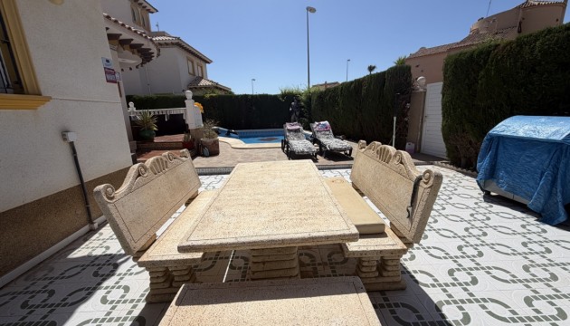 Wiederverkauf - Detached Villa - Orihuela Costa - Villamartín