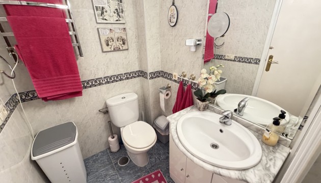 Odsprzedaż - Apartment - Orihuela Costa - Cabo Roig
