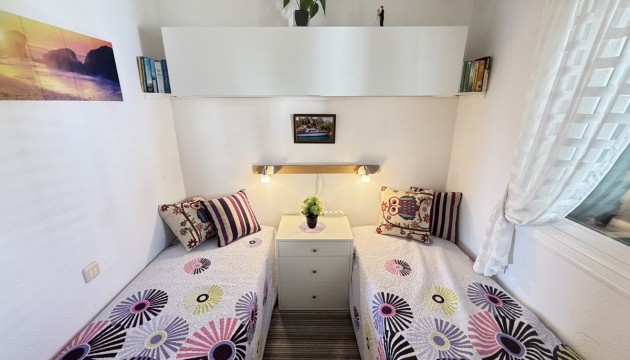 Odsprzedaż - Apartment - Orihuela Costa - Cabo Roig