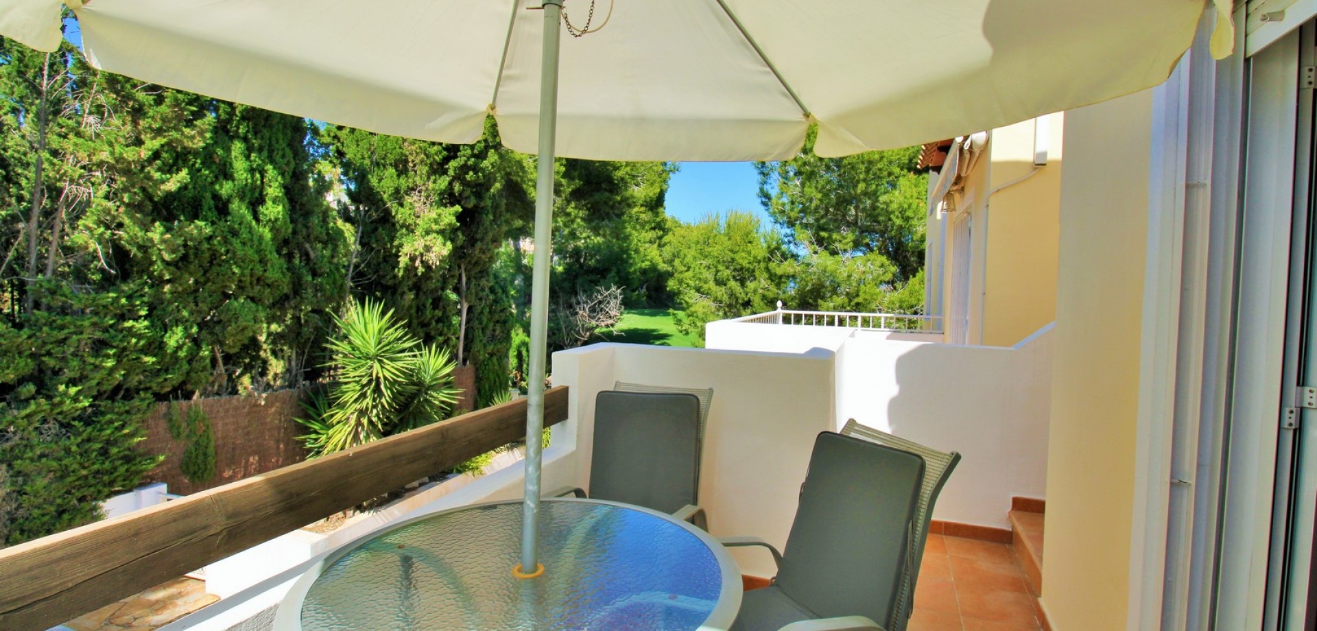 Apartment in Villamartin - view 1