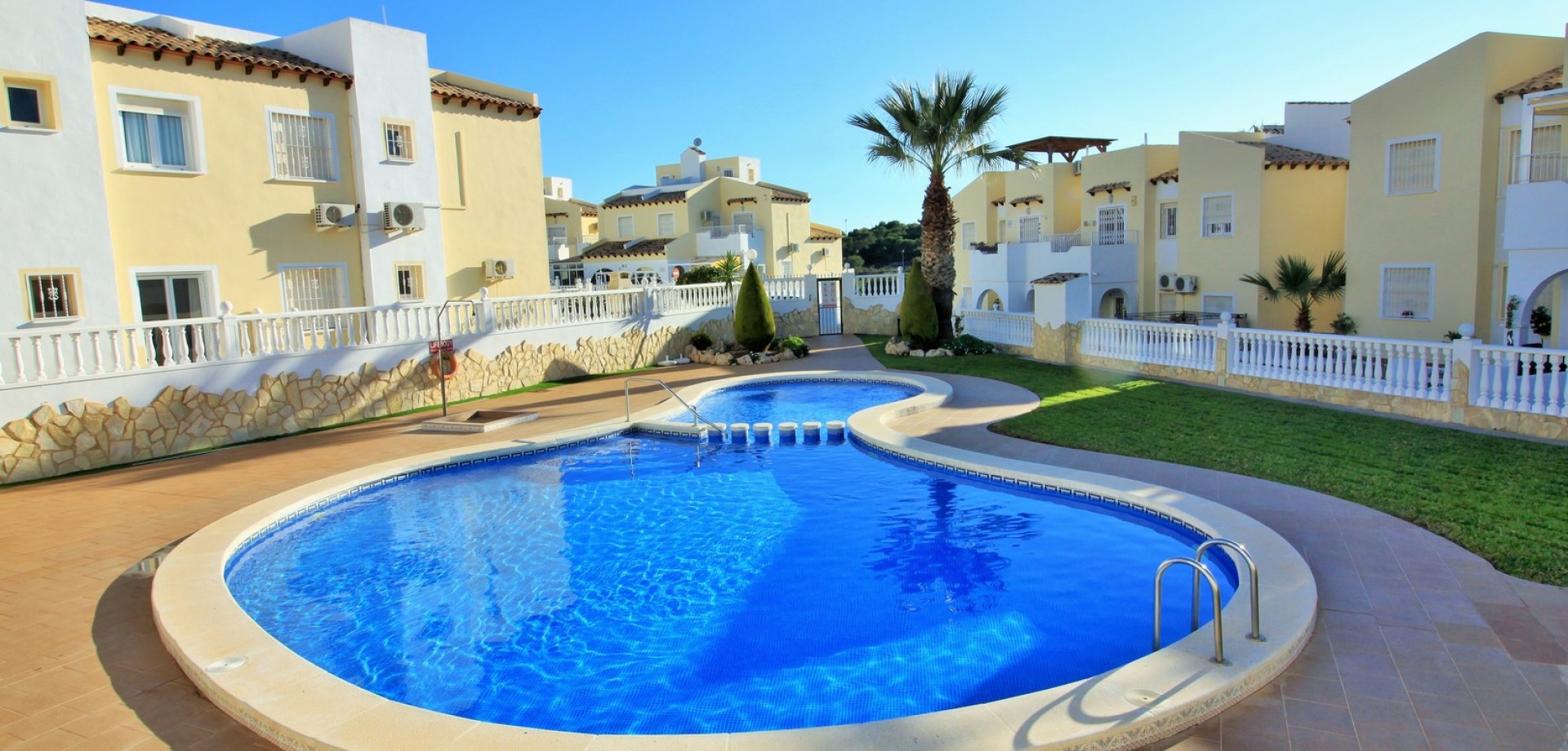Apartment in Villamartin - Image 2