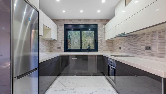 Перепродажа - отдельная вилла - Orihuela Costa - Campoamor