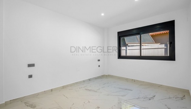 Перепродажа - отдельная вилла - Orihuela Costa - Campoamor