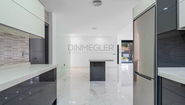 Перепродажа - отдельная вилла - Orihuela Costa - Campoamor