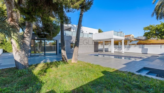 Перепродажа - отдельная вилла - Orihuela Costa - Campoamor