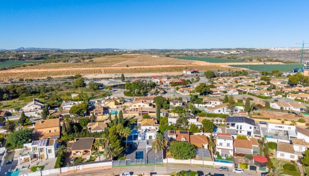 Перепродажа - отдельная вилла - Orihuela Costa - Campoamor