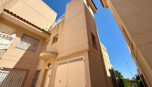 Herverkoop - Apartment - Orihuela Costa - Playa Flamenca