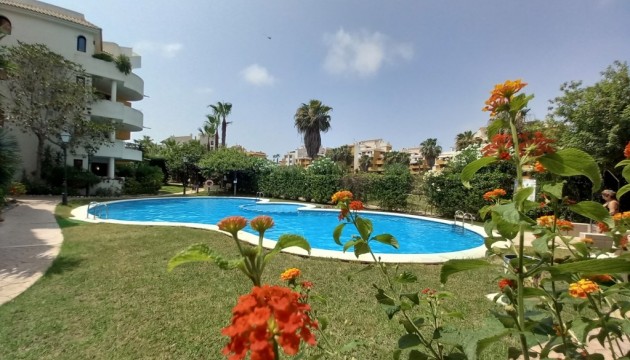 Herverkoop - Apartment - Orihuela Costa - Punta Prima