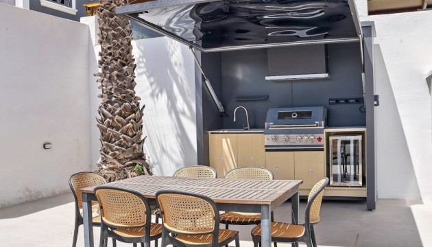Resale - Detached Villa - Orihuela Costa - Villamartín