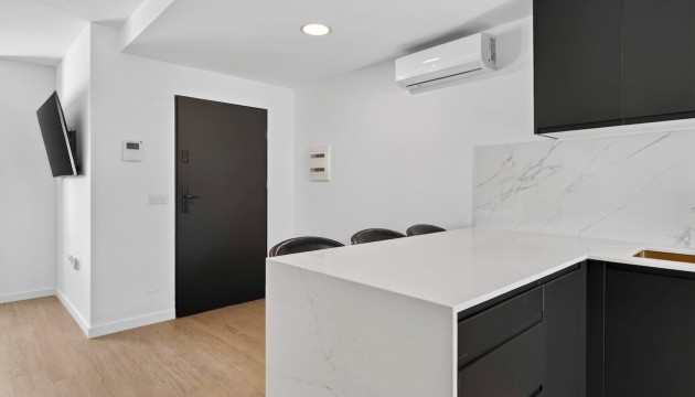 Resale - Detached Villa - Orihuela Costa - Villamartín