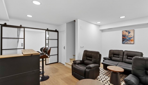 Resale - Detached Villa - Orihuela Costa - Villamartín