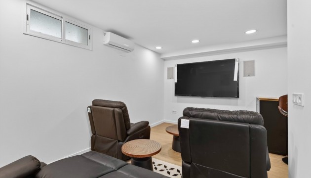 Resale - Detached Villa - Orihuela Costa - Villamartín