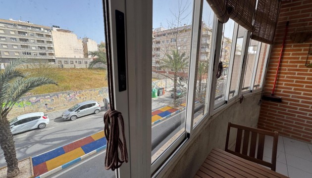 Resale - Apartment - Torrevieja - Playa de los Locos