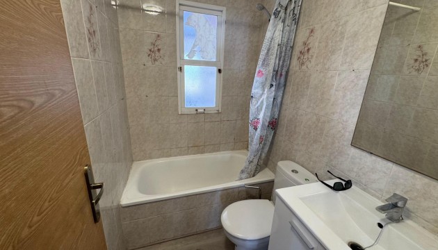 Resale - Apartment - Torrevieja - Playa de los Locos