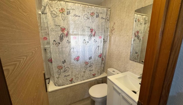 Resale - Apartment - Torrevieja - Playa de los Locos