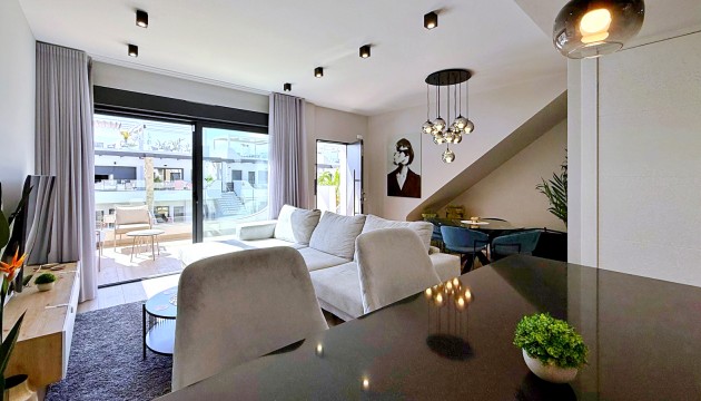 Resale - Apartment - Orihuela Costa - Punta Prima