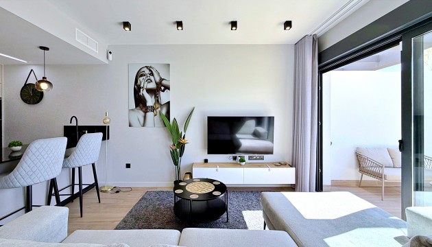 Resale - Apartment - Orihuela Costa - Punta Prima