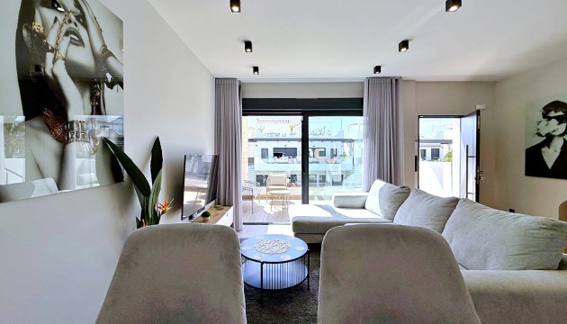 Resale - Apartment - Orihuela Costa - Punta Prima