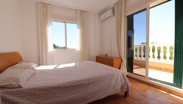Reventa - Chalet Independiente - San Miguel de Salinas