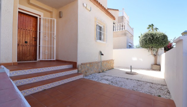 Reventa - Chalet Independiente - San Miguel de Salinas