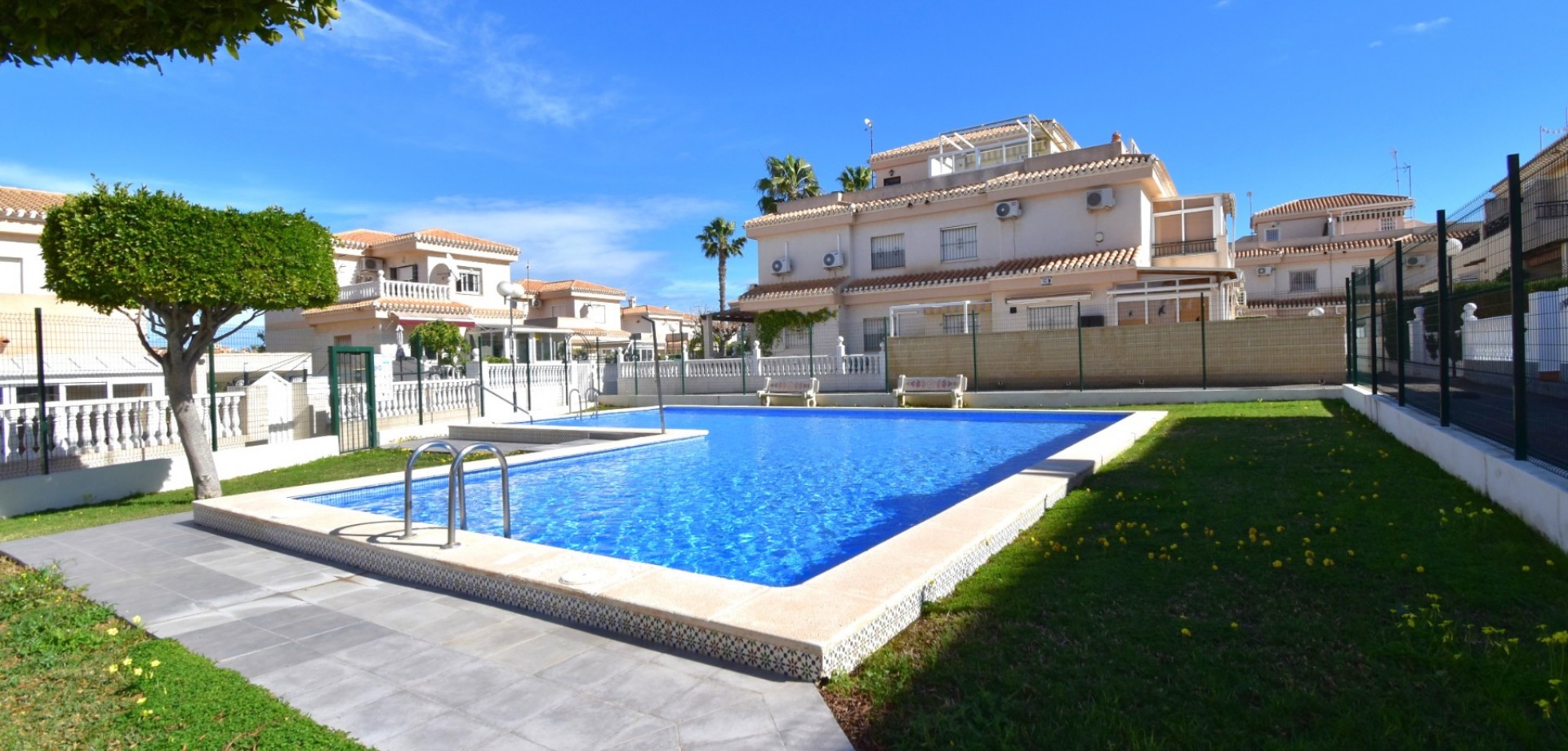 House in Playa Flamenca - Image 2