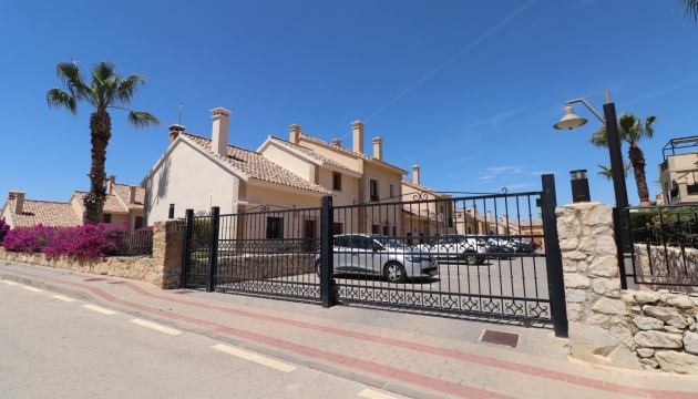 Resale - Townhouse - Algorfa - La Finca Golf Resort