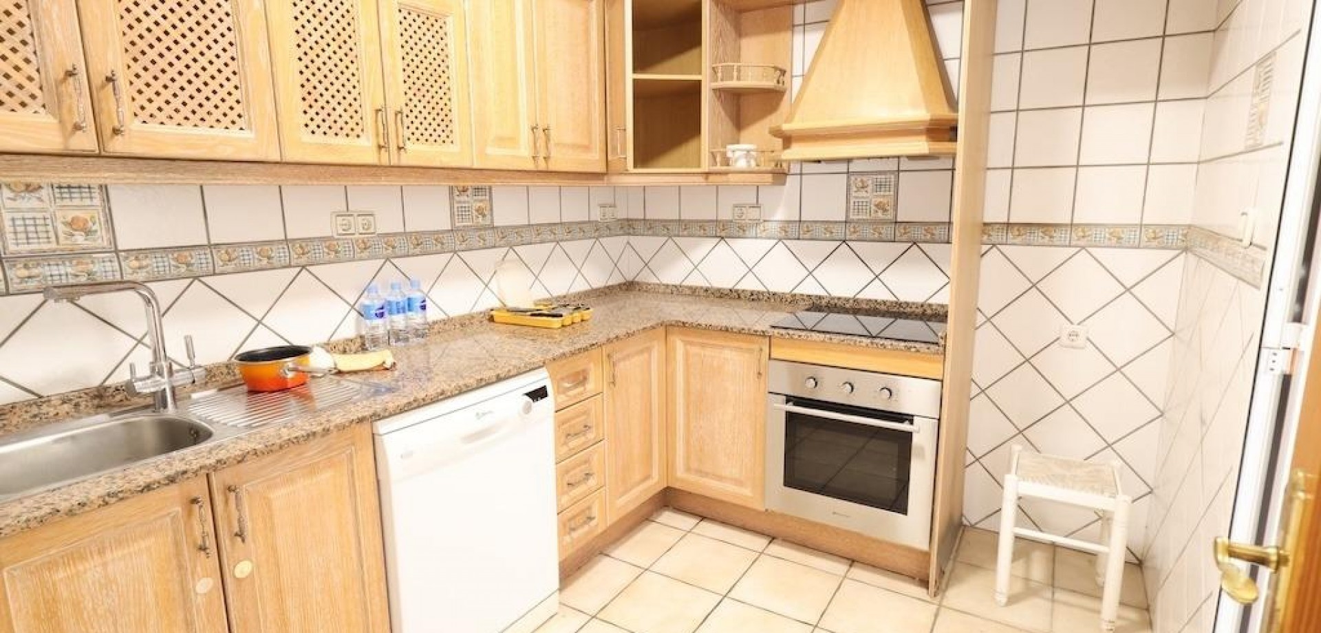 House in Torrevieja - Image 3