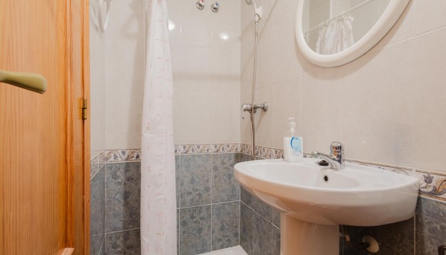Resale - Apartment - Torrevieja - El Acequión - Los Náufragos