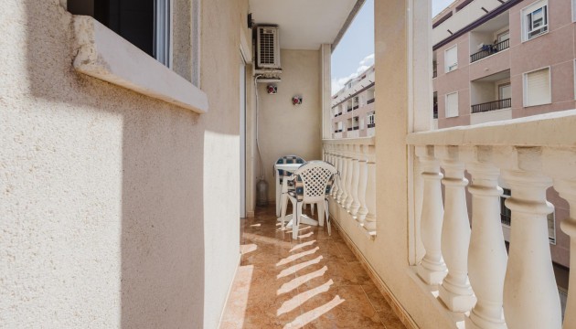 Resale - Apartment - Torrevieja - El Acequión - Los Náufragos