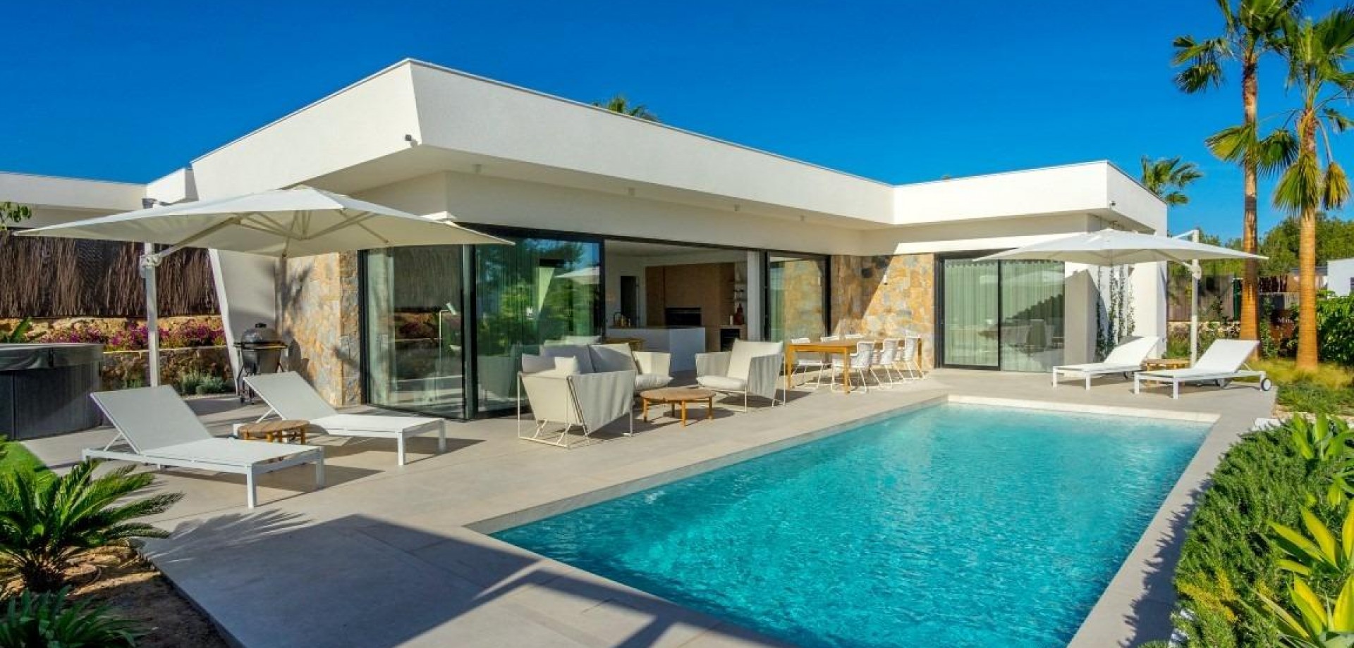 House in Dehesa de Campoamor - view 1