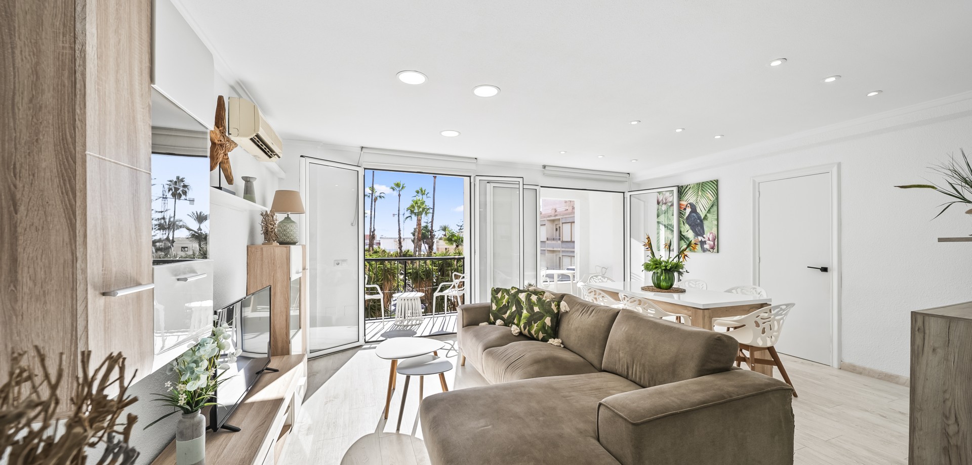 Apartment in Torrevieja - view 1