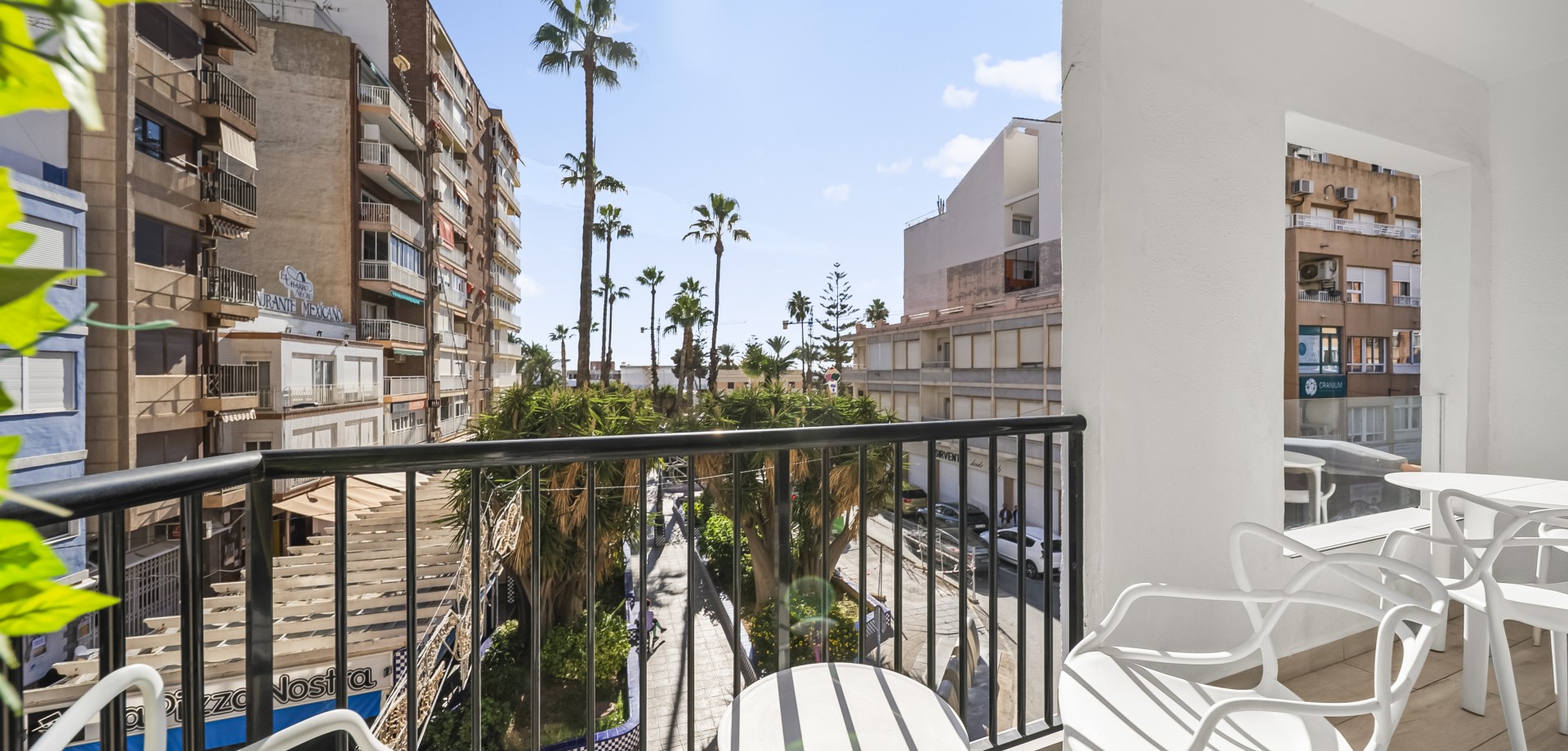 Apartment in Torrevieja - Image 2