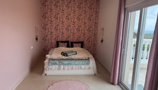 Videresalg - Detached Villa - Pinoso