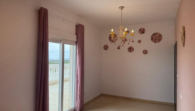 Videresalg - Detached Villa - Pinoso