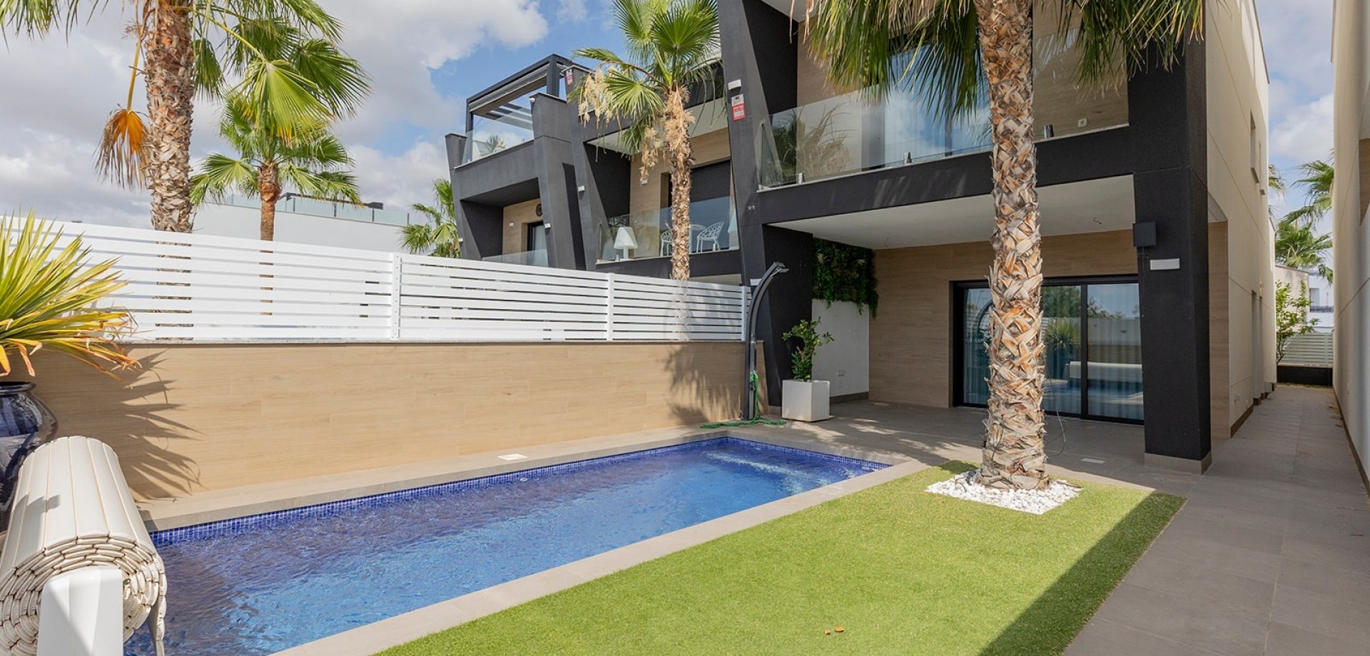 House in Benijofar - view 1