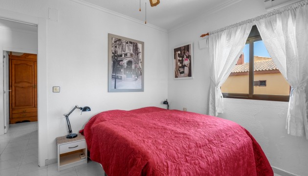 Resale - Apartment - Torrevieja - Torrevieja - Aguas Nuevas