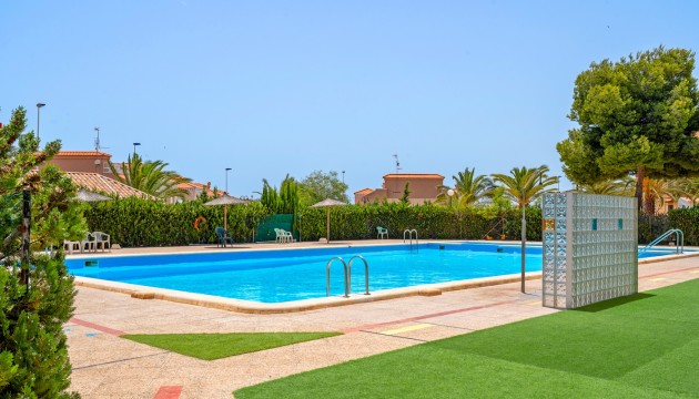 Resale - Apartment - Torrevieja - Torrevieja - Aguas Nuevas