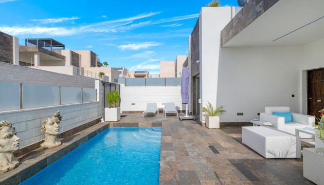 Resale - Detached Villa - Orihuela Costa - Villamartín