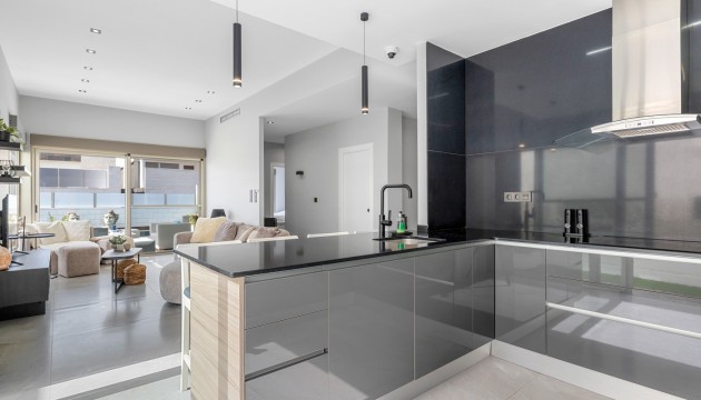 Resale - Detached Villa - Orihuela Costa - Villamartín