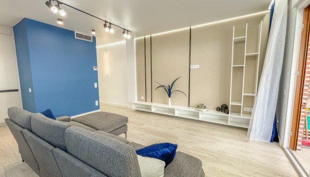 Resale - Apartment - Torrevieja - El Acequión - Los Náufragos