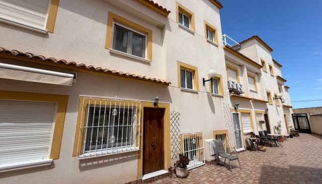 Herverkoop - Herenhuis - Torremendo