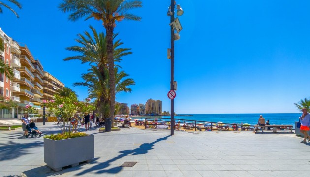 Begagnad - Lägenhet - Torrevieja - Playa del Cura