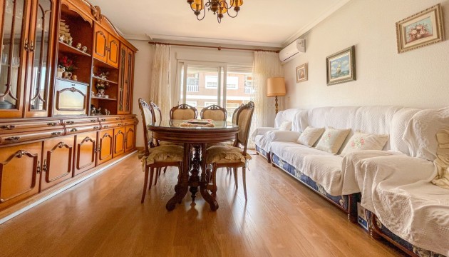 Wiederverkauf - Apartment - Torrevieja - El Acequión - Los Náufragos