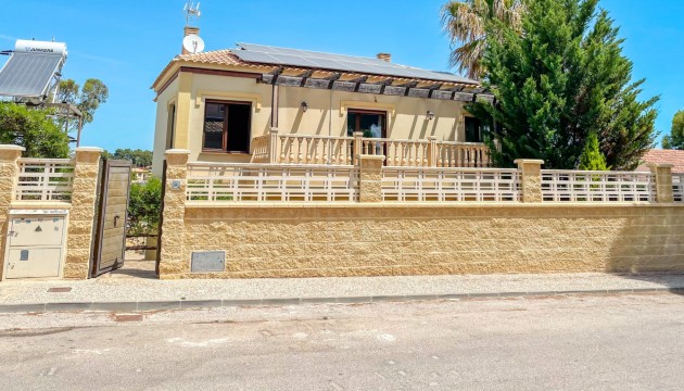 Odsprzedaż - Detached Villa - Orihuela Costa - La Zenia