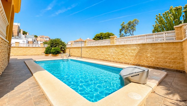 Odsprzedaż - Detached Villa - Orihuela Costa - La Zenia