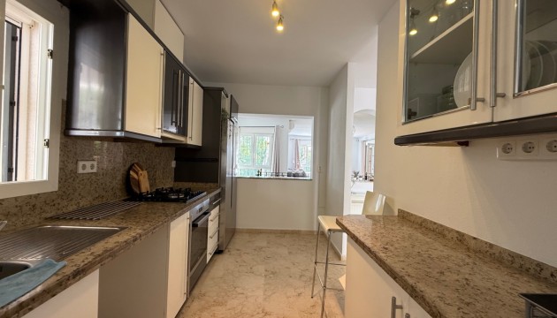 Resale - Detached Villa - Orihuela