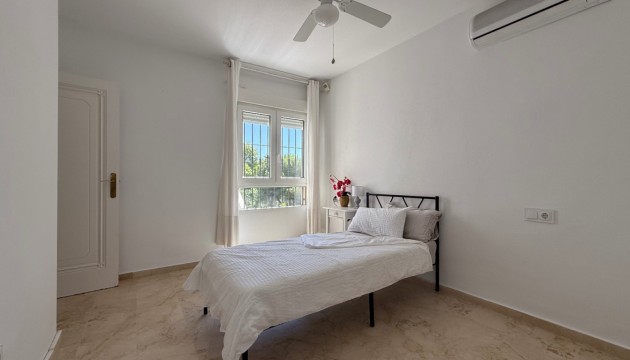 Resale - Detached Villa - Orihuela