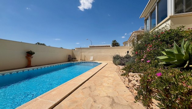 Herverkoop - Detached Villa - Orihuela Costa - Villamartín